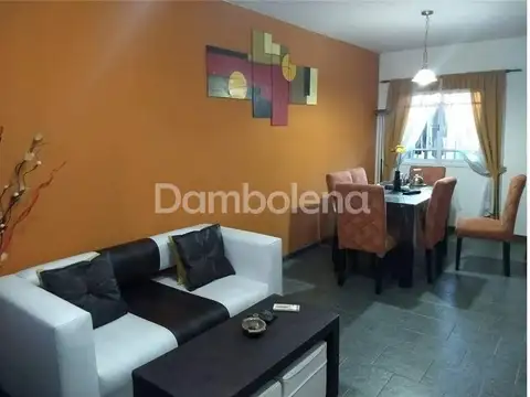 Depto Tipo Casa en Venta de 2 dormitorios