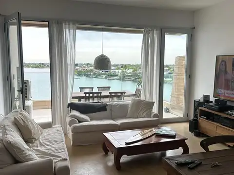 Av. De Los Lagos 6500