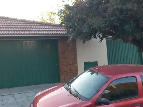 VENTA TERRENO CON   DEPOSITO EN TAPIALES