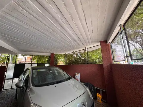 Depto Tipo Casa 3 ambientes con 2 baños