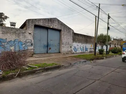 GALPON 600 m2 sobre lote 1200 m2