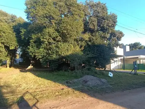 Hermoso lote en venta en Villa Catalina