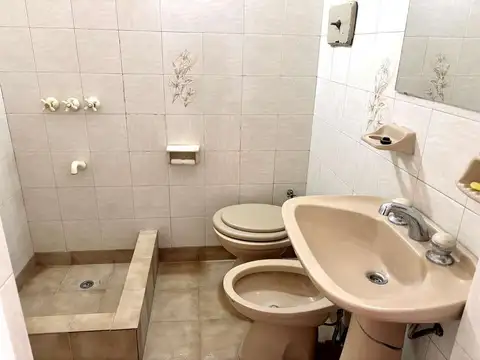 Depto Tipo Casa 2 ambientes con 1 baño