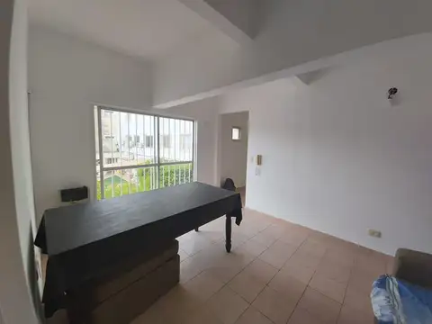 DEPARTAMENTO 2 AMBIENTES Y MEDIO EN VENTA CON COCHERA  EN SAN ANDRES