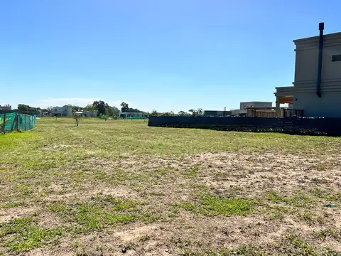 Terreno en Venta en Pilar Del Este, USD 55.000