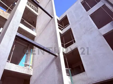 Dean funes 500, Piso 1