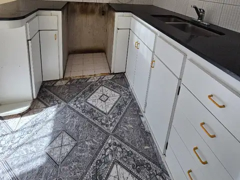 Casa en Venta en Lanus Oeste, USD 91.000