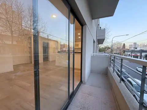 VENTA DEPARTAMENTO 3 AMBIENTES BERNAL CENTRO