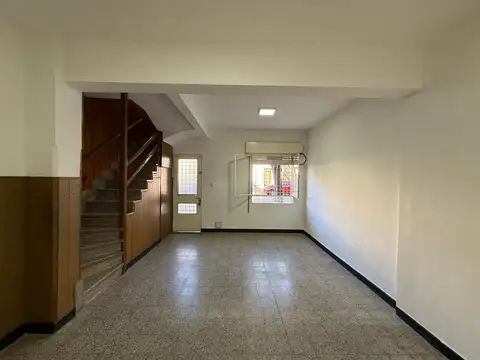 Casa en Alquiler en Nuestra Señora De Lourdes, $ 950.000