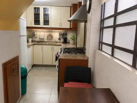 Avenida Rivadavia 4000