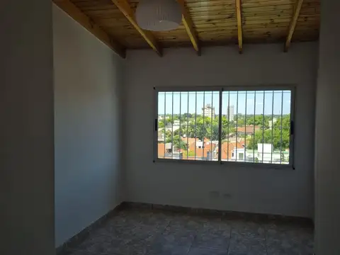 Hipólito Yrigoyen  al 7800