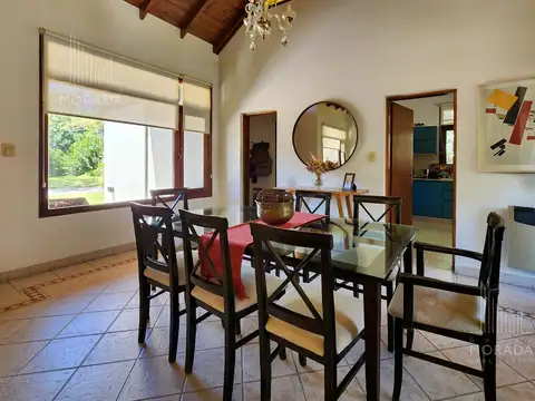 Casa 5 ambientes con 3 baños
