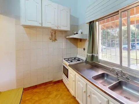 Casa en Alquiler con 1 cochera