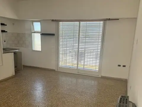 Departamento en Alquiler en Los Hornos [Cod: 2852-67]