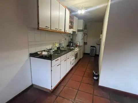 Casa 4 ambientes con 4 baños