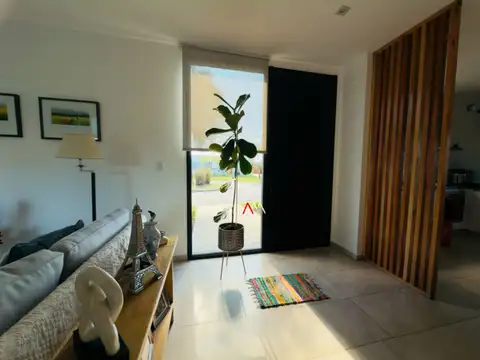 CASA EN VENTA EN SANTA ELENA - PILAR DEL ESTE