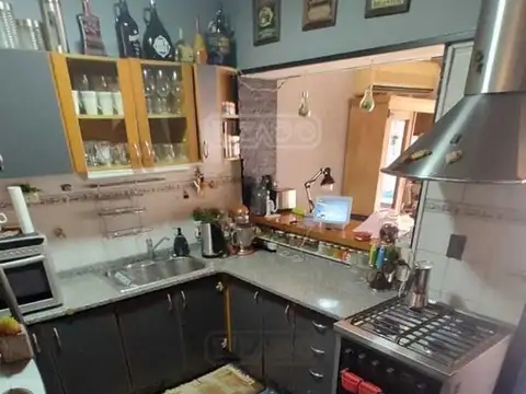 Casa 5 ambientes con 2 baños