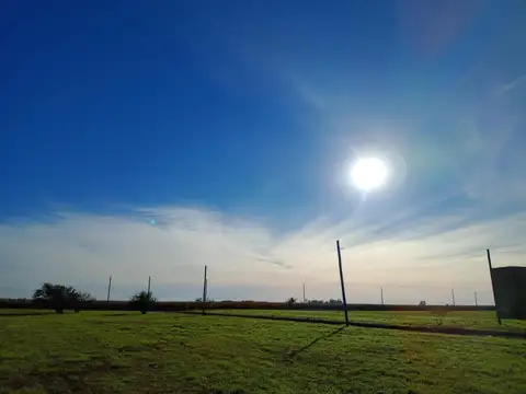 SE VENDE LOTE DE 251M2, ORIENTACION OESTE, A SOLO USD6.999.