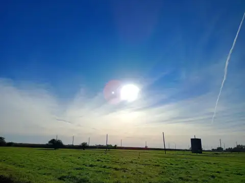 SE VENDE LOTE DE 251M2, ORIENTACION OESTE, A SOLO USD6.999.