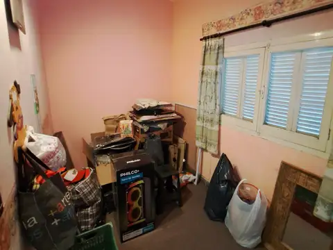 Casa 6 ambientes con 1 baño