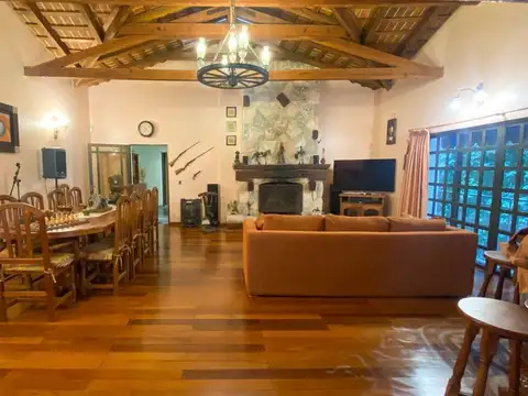VENTA CASONA LA FALDA 2 HAS VILLA EDEN LA FALDA