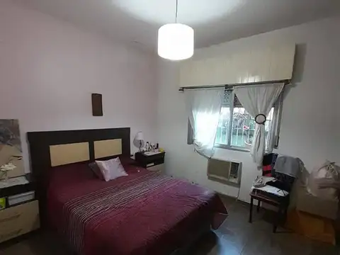 Depto Tipo Casa en Venta 42 años
