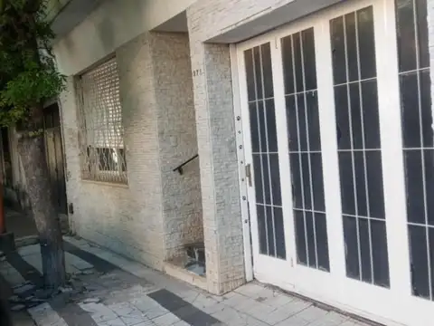 Casa en venta - 3 Dormitorios 4 Baños - Cochera - 245Mts2 - Concepción del Uruguay