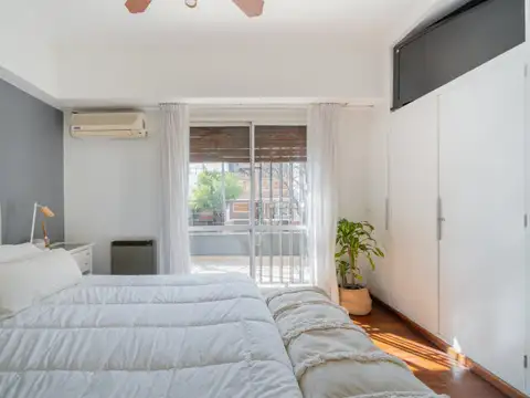 Casa 5 ambientes con 4 baños