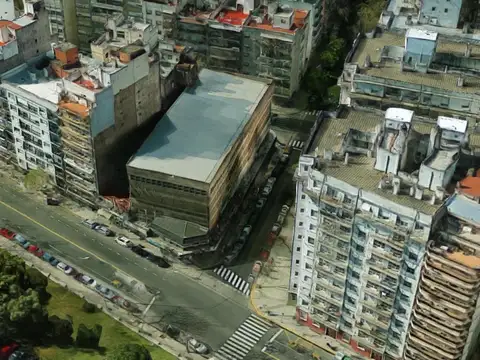 Báez e/ Avenida Jorge Newbery y Benjamín Matienzo