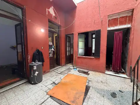 Depto Tipo Casa en Venta 60 años