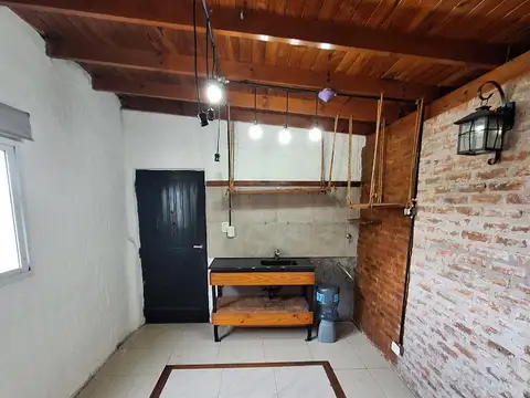 Depto Tipo Casa en Alquiler de 2 ambientes