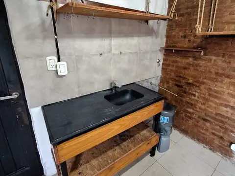 Depto Tipo Casa en Alquiler en San Justo, $ 350.000