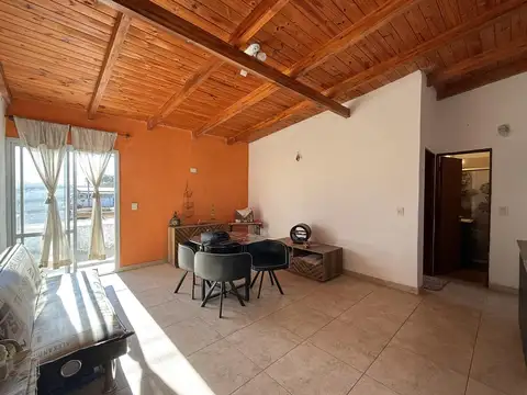 Departamento con cochera en Villa Santa Cruz del Lago