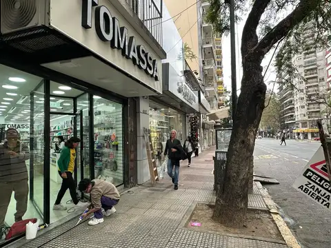 Local en Venta 60 años