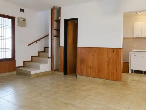 Depto Tipo Casa 3 ambientes con 1 baño
