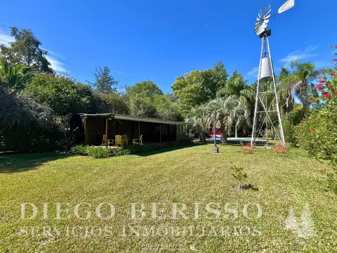 QUINCHO CON PISCINA EN PARQUE NATURA