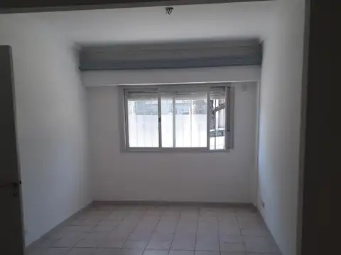 La Pampa 5300, Piso PB