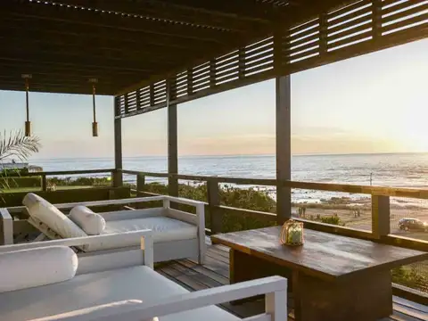CASA EN ALQUILER FRENTE AL MAR EN JOSE IGNACIO
