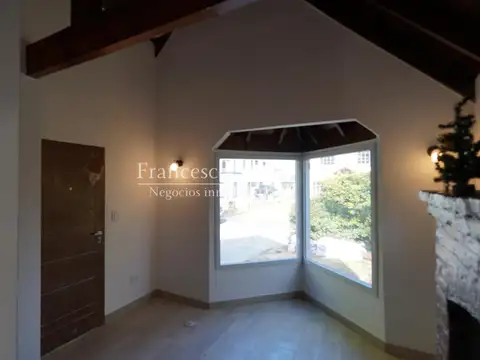 Casa en Alquiler al Oeste