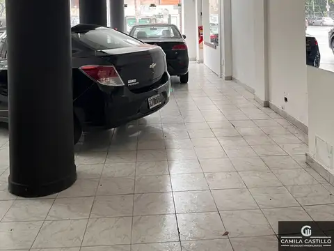 Local comercial en alquiler ubicado en Villa Luro