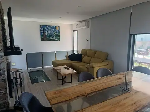 Casa en Venta en Russell, USD 370.000