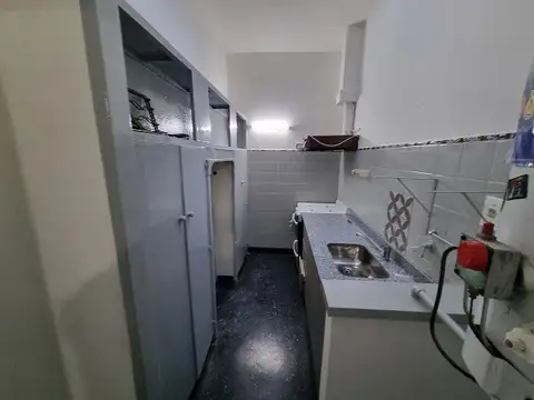 Casa 2 ambientes con 1 baño