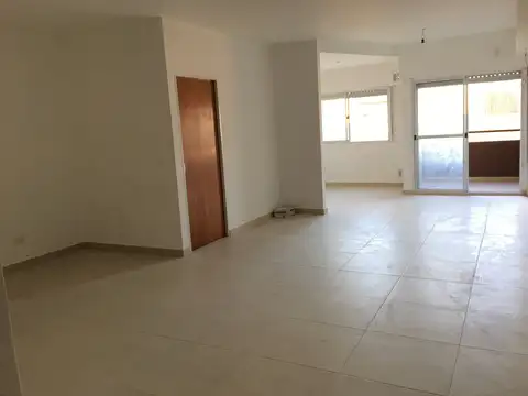Echenagucía 1200, Piso 1