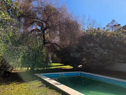 Casa en Alquiler de 4 dormitorios