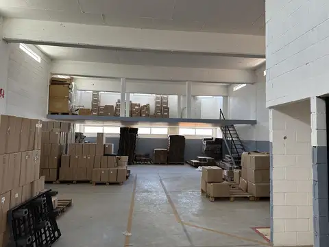 Depósito en Alquiler - cercano a Gral. Paz
