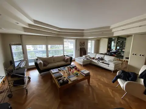 Departamento en Venta de 4 dormitorios