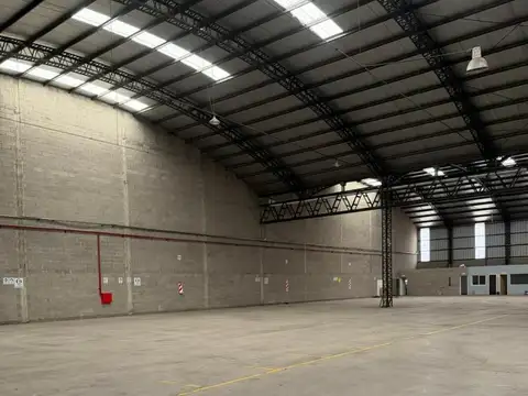 Depósito Nave logística 2.400mts en alquiler en Zona Oeste Parque Industrial Morón Acceso Oeste