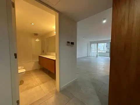 Alquiler Dpto-Oficina de categoría Palacio Paz XXI