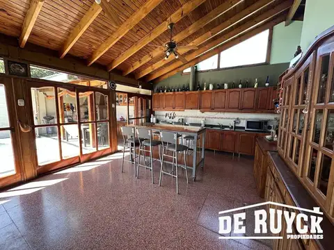 Casa en Venta con 1 cochera
