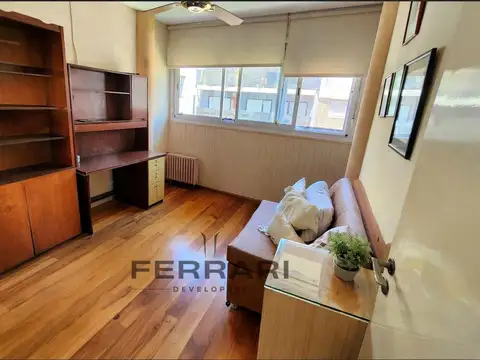 Wheelwright 1600 - Frente Al Parque España